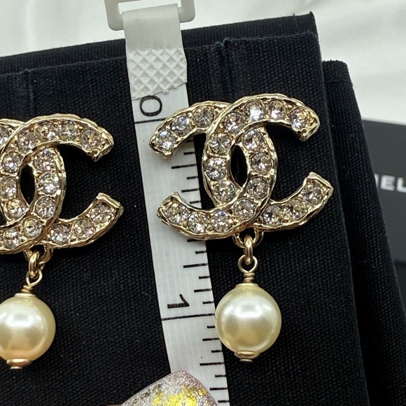 CHANEL Statement Gold Crystal CC and Pearl Dangle Earrings - Picture 5 of 12
